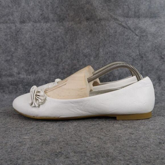 Shoes Womens 10 Ballet Flats Slip On Retro White Classic Vintage Casual - Picture 4 of 15